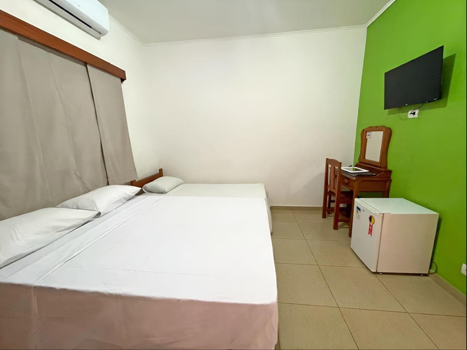 Hotel Santa Catarina Três Lagoas Buitenkant foto